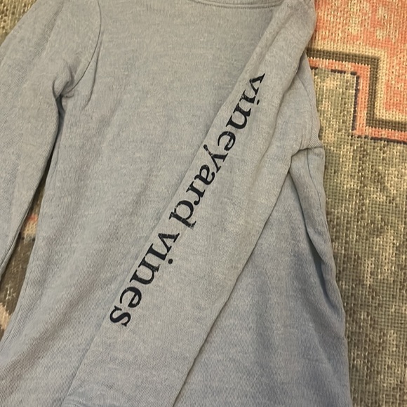 Vineyard Vines Whale Blue Long Sleeve Sweatshirt Tee - Picture 2 of 5